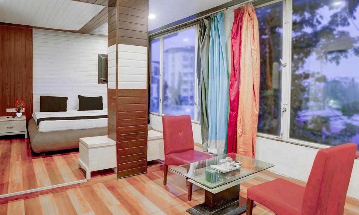 Nilje Gaon House | Collection O Lodha Experia Mall