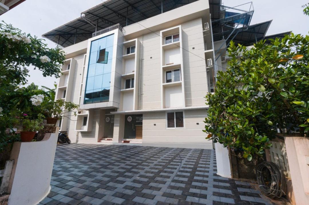 Aluva Hotel | La Casio Inn