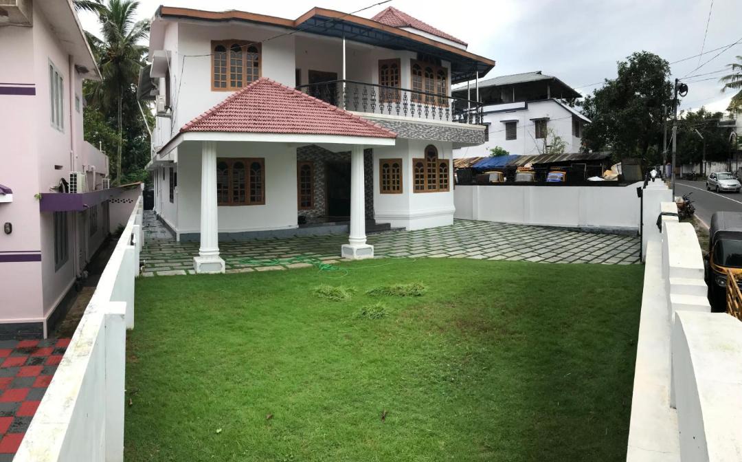 Thiruvananthapuram Villa | Trivian Home