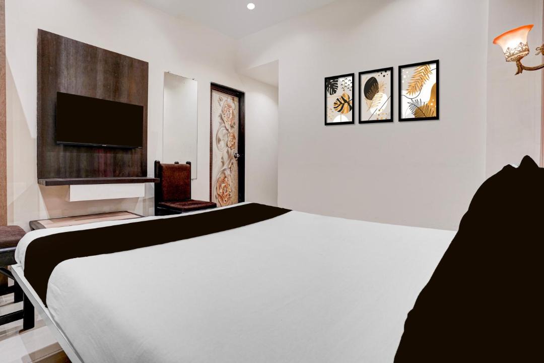 Bhayandar East Hotel | Collection O Vasai Creek Formerly Sri Sai Regency