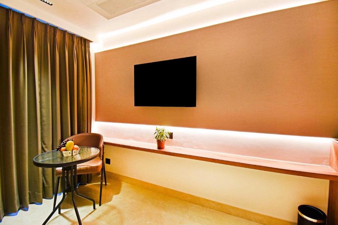 Aundh Hotel | Palette Shrinivas Suites Baner Pune by CheckIn