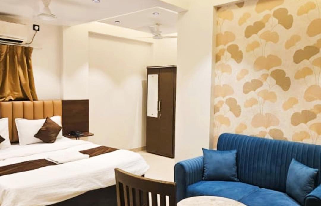 Hadapsar Hotel | The Lotus