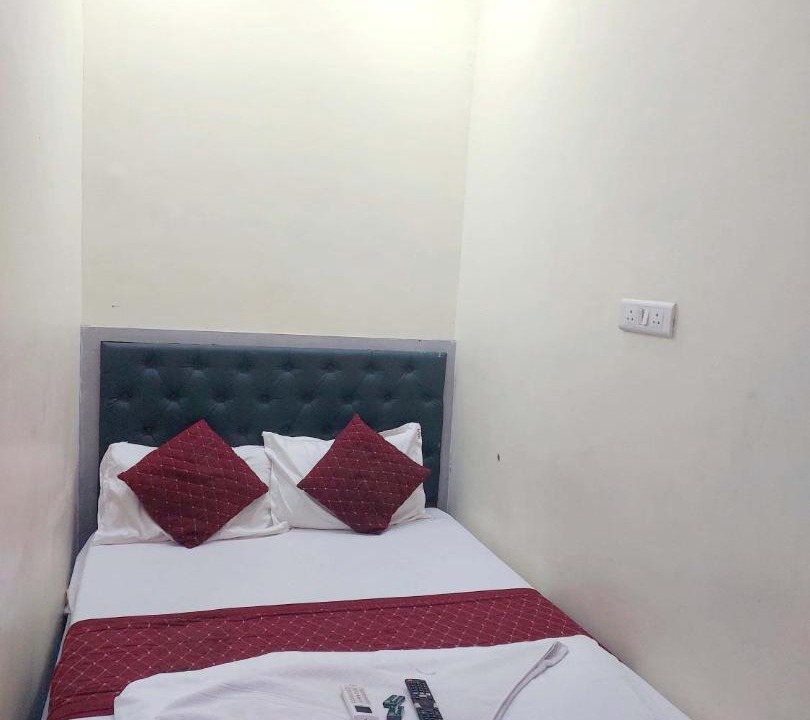 Masjid Bandar Hotel | Hotel Mint Park AL Maqam - Near Mohammad Ali road Mumbai