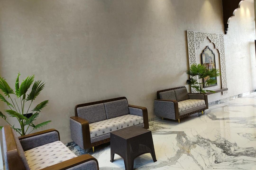 Dhule Hotel | Hotel Raas Vrindavan