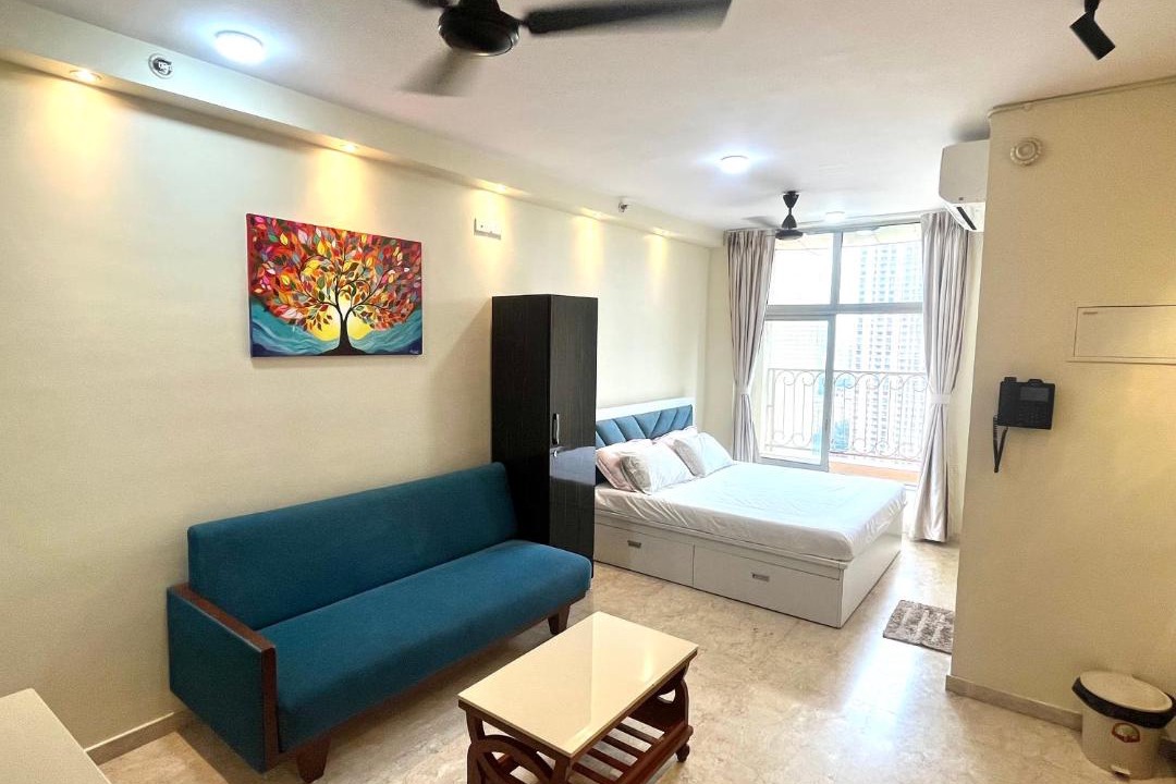 Thane West Apartment | Lakefront AC Balcony LakeView Studio Apartment at Hiranandani Estate, Thane