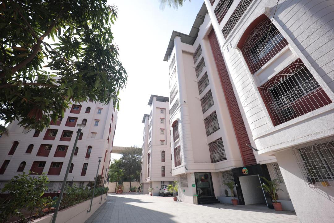 Thane West Apartment | The Byke Studio Pure Veg Apartment, Thane