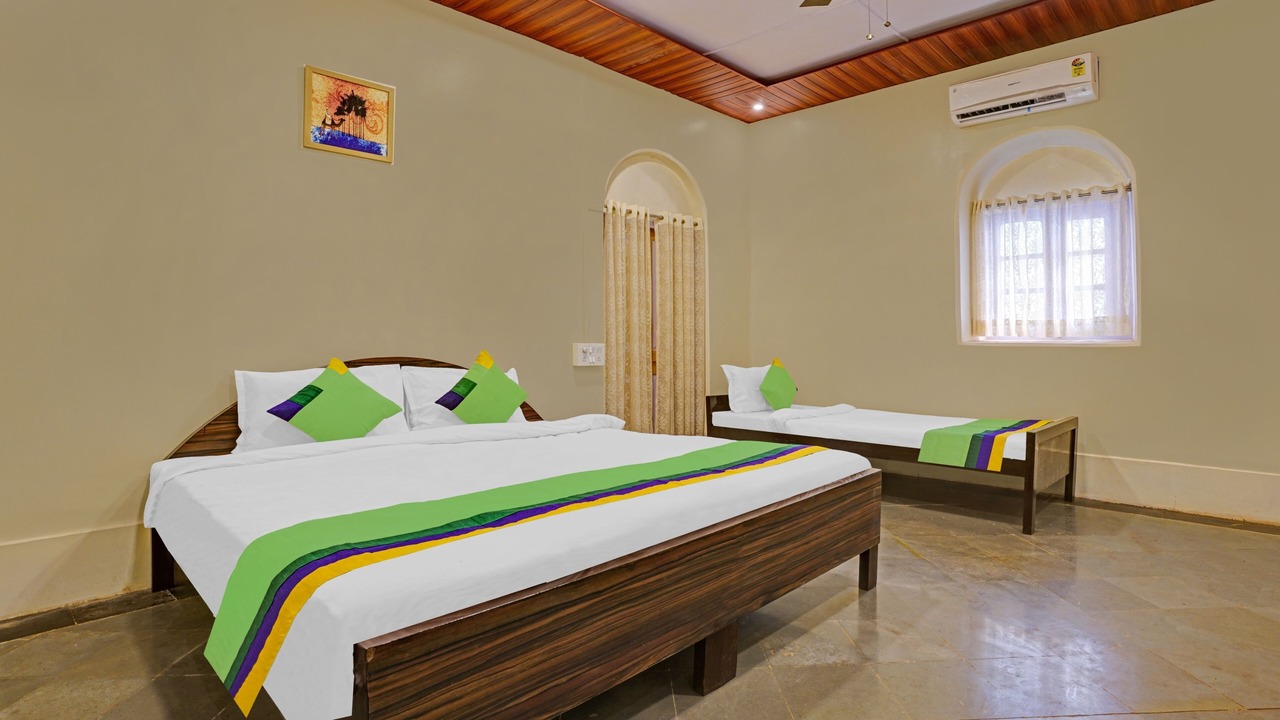 Photo of Bedroom in Matheran