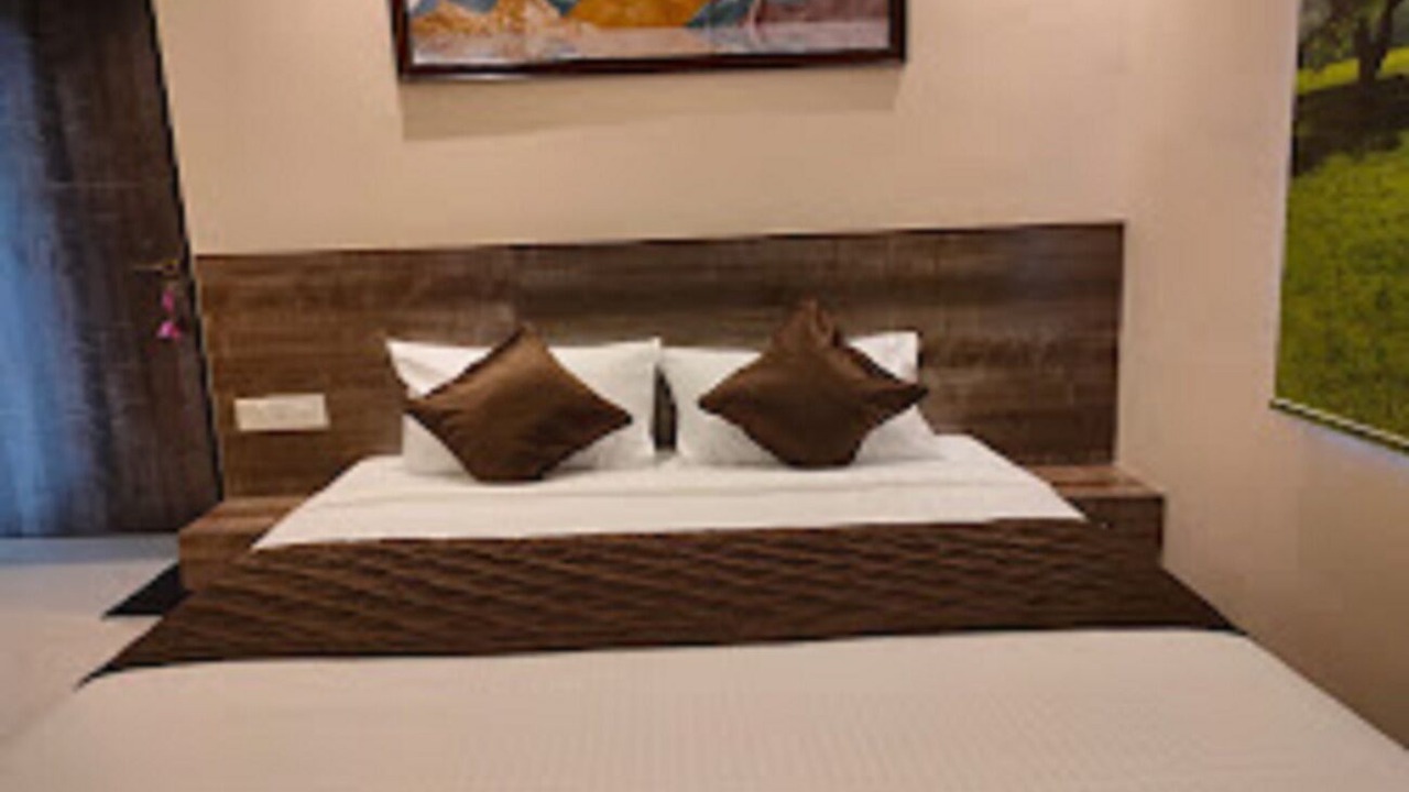 Photo of Bedroom in Periyur