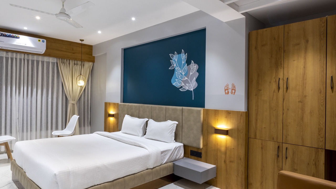 Photo of Bedroom in Daulatabad