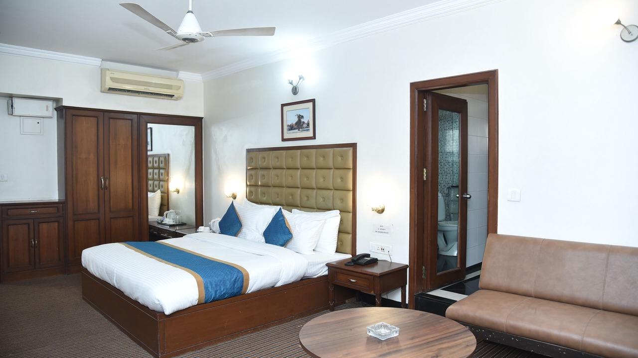 Photo of Bedroom in Koregaon Park