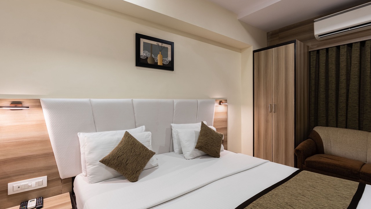 Photo of Bedroom in Dadar East