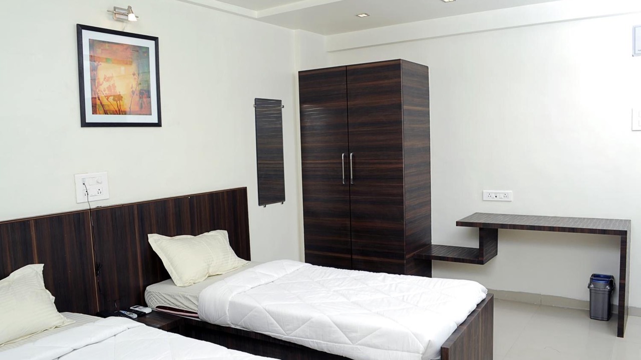 Photo of Bedroom in Hadapsar