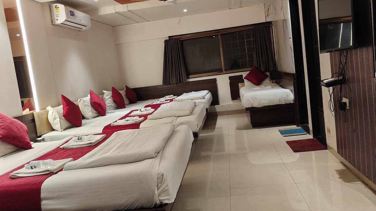 Photo of Bedroom in Shirdi