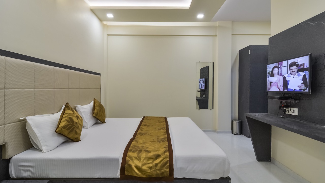 Photo of Bedroom in Dadar East