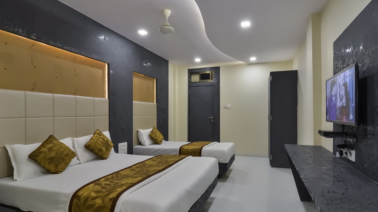 Photo of Bedroom in Dadar East