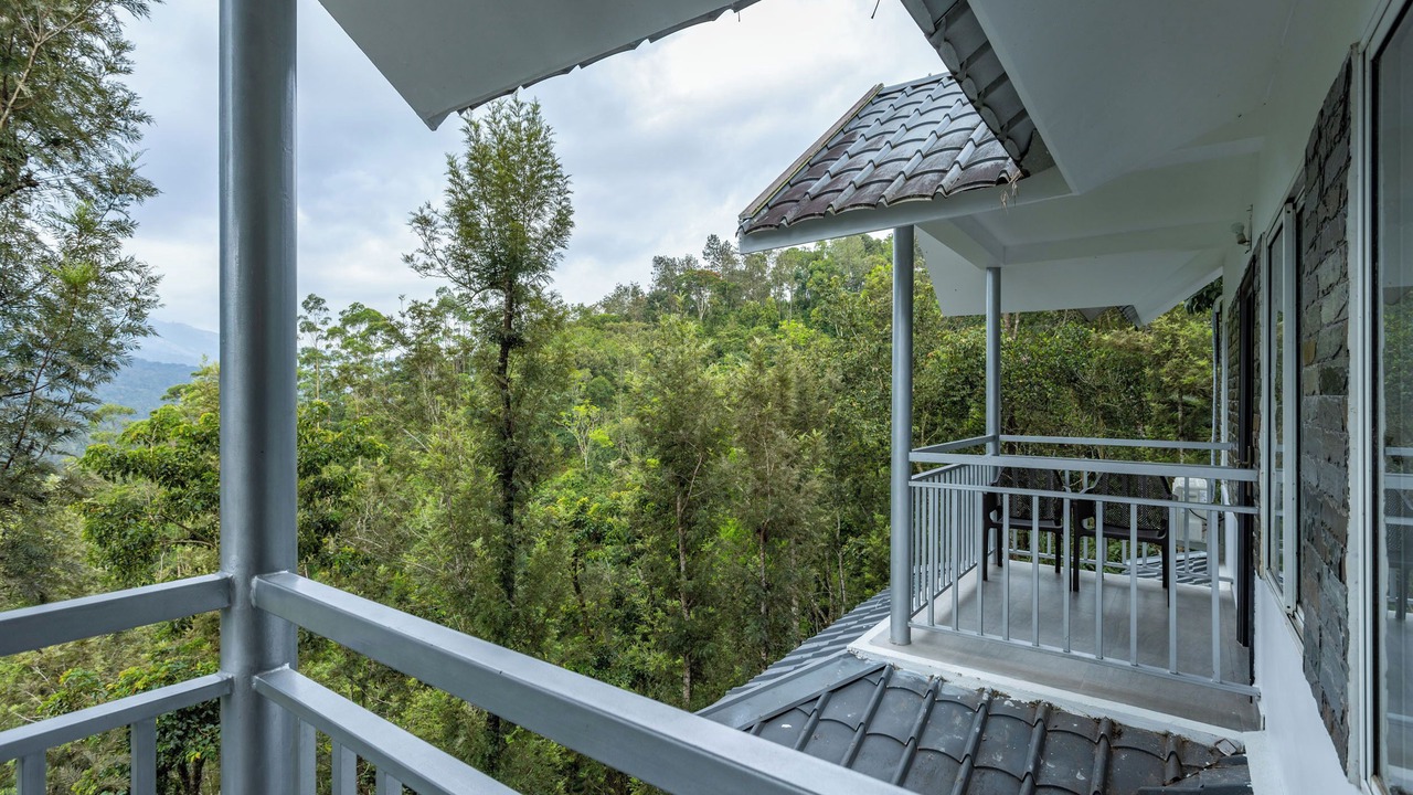 Photo of Patio Balcony in Udumbanchola