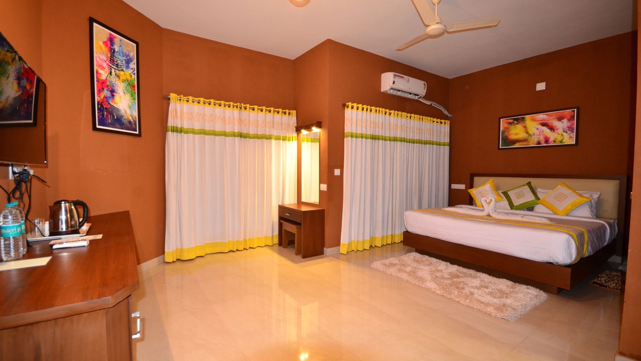 Photo of Others in Vazhavatta