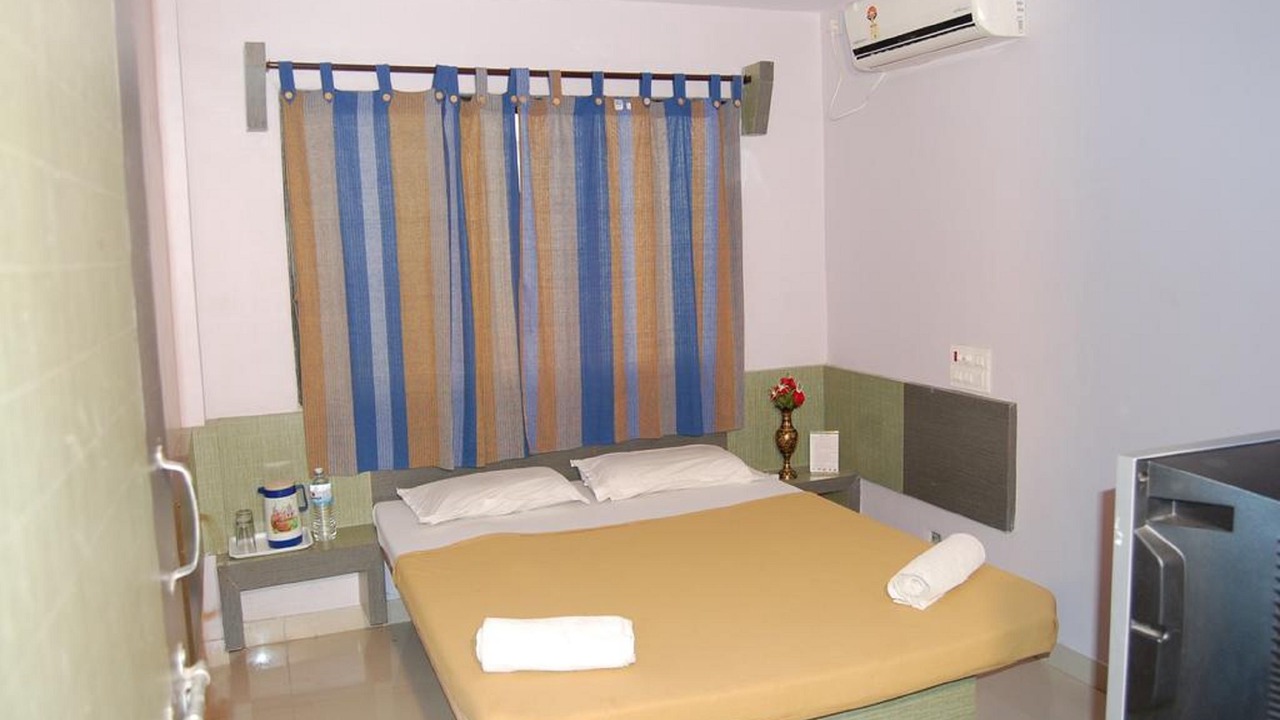 Photo of Bedroom in Shirdi