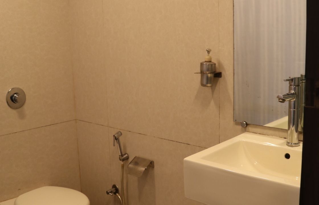 Photo of Bathroom in Santacruz West