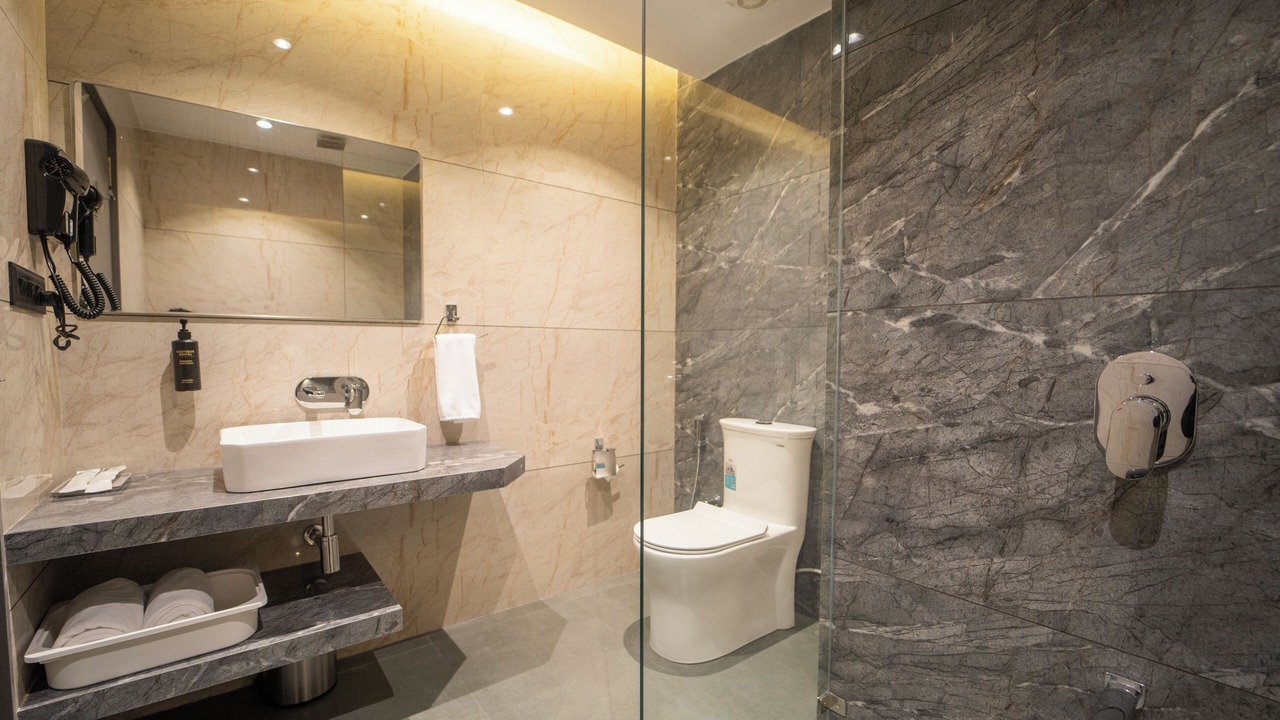 Photo of Bathroom in Mahabaleshwar