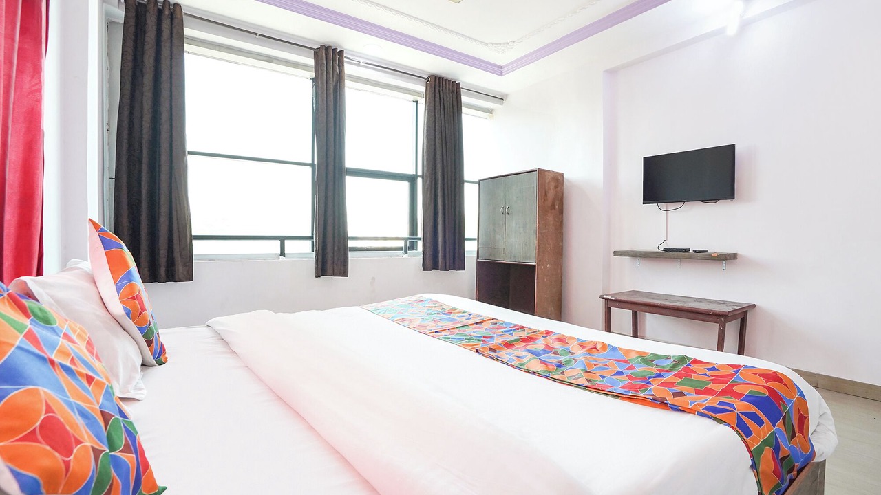 Photo of Bedroom in Hadapsar
