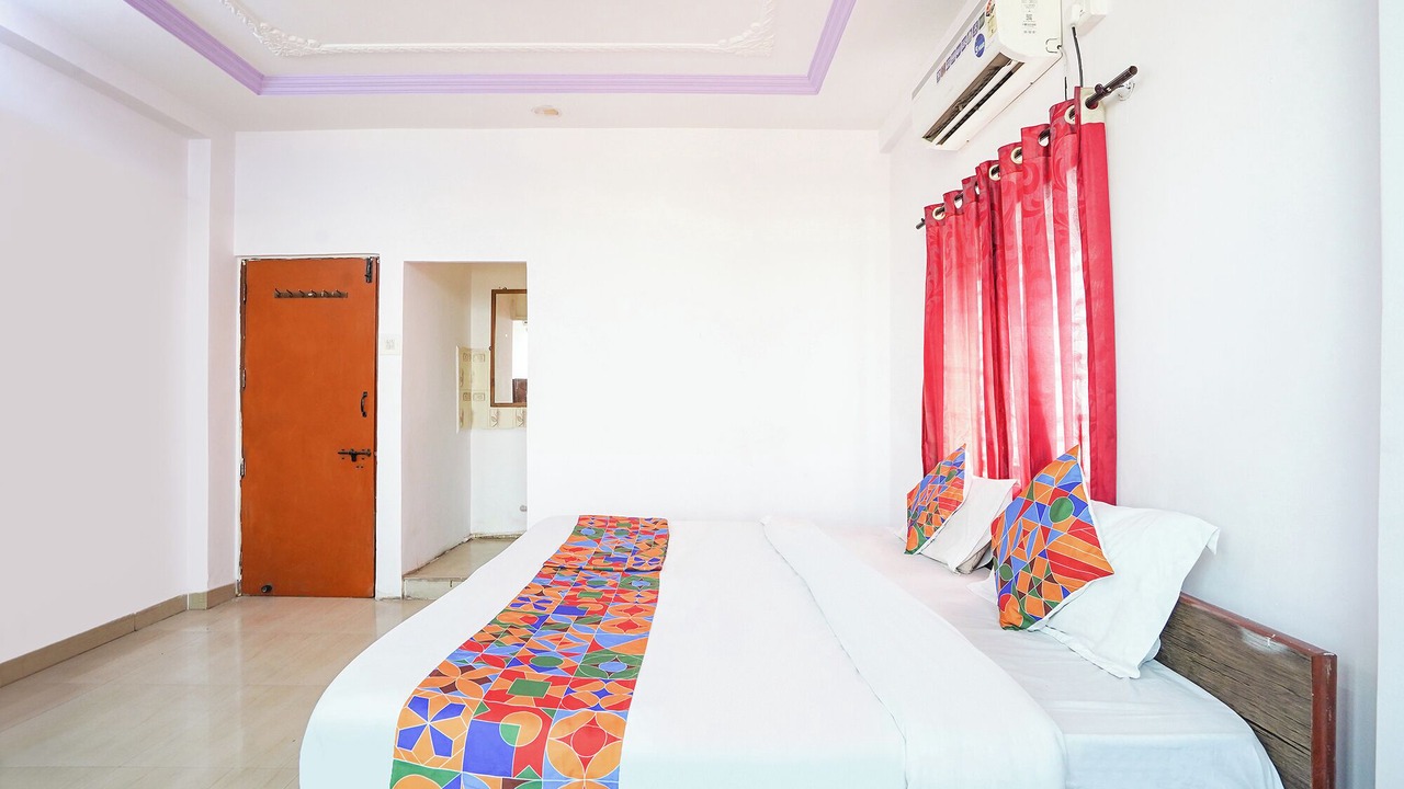 Photo of Bedroom in Hadapsar