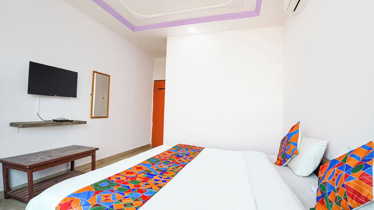 Photo of Bedroom in Hadapsar