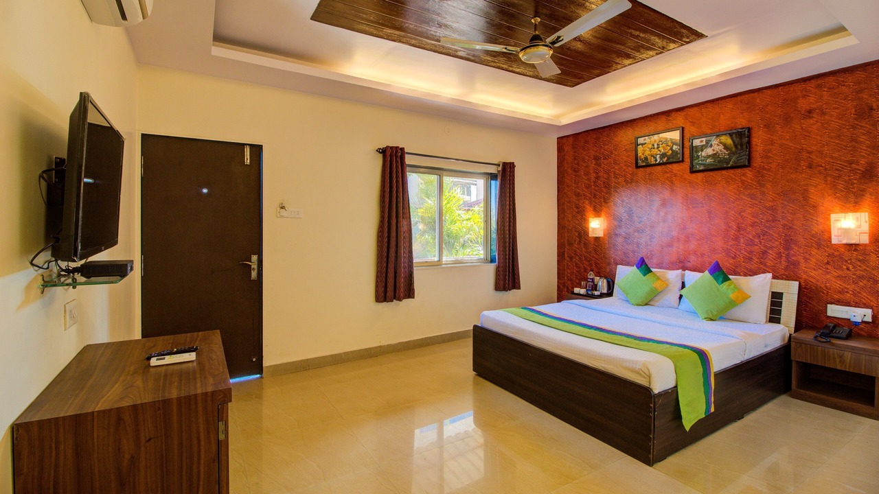 Photo of Bedroom in Mahabaleshwar