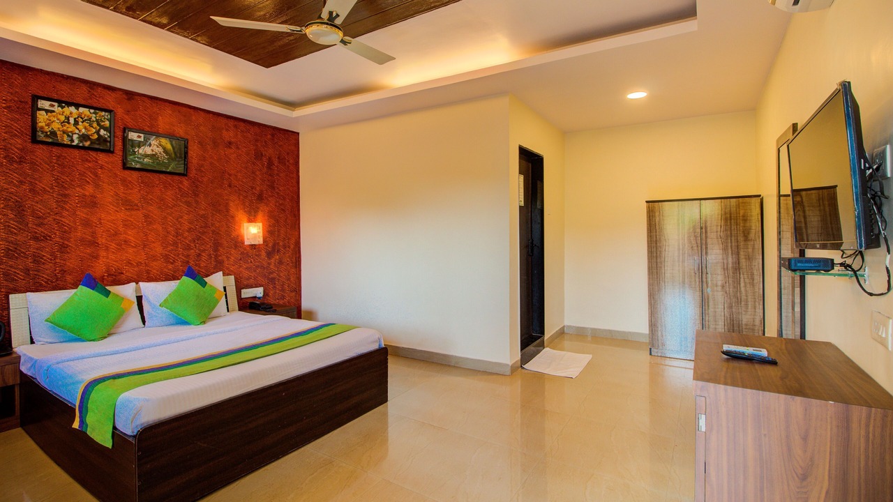 Photo of Bedroom in Mahabaleshwar