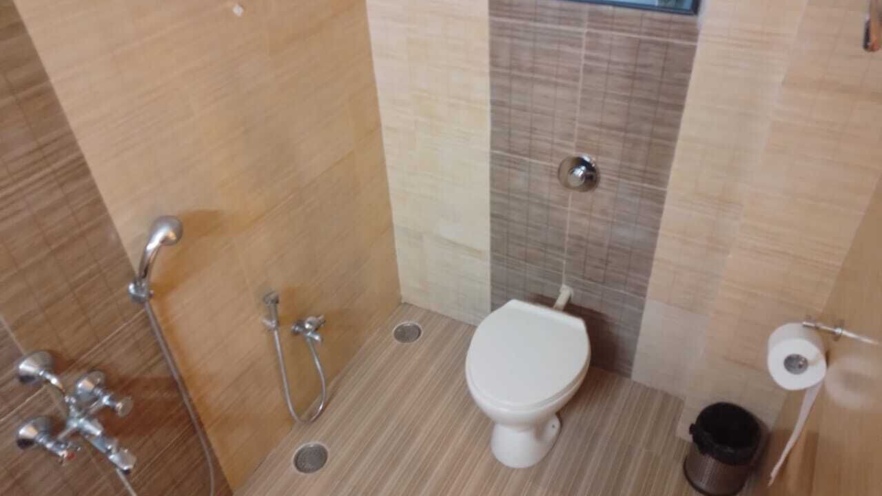 Photo of Bathroom in Girinagar