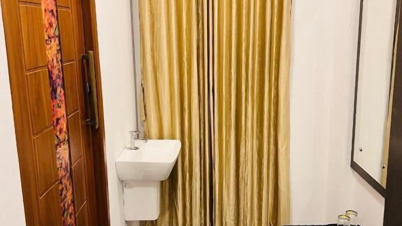 Photo of Bathroom in Vayittiri