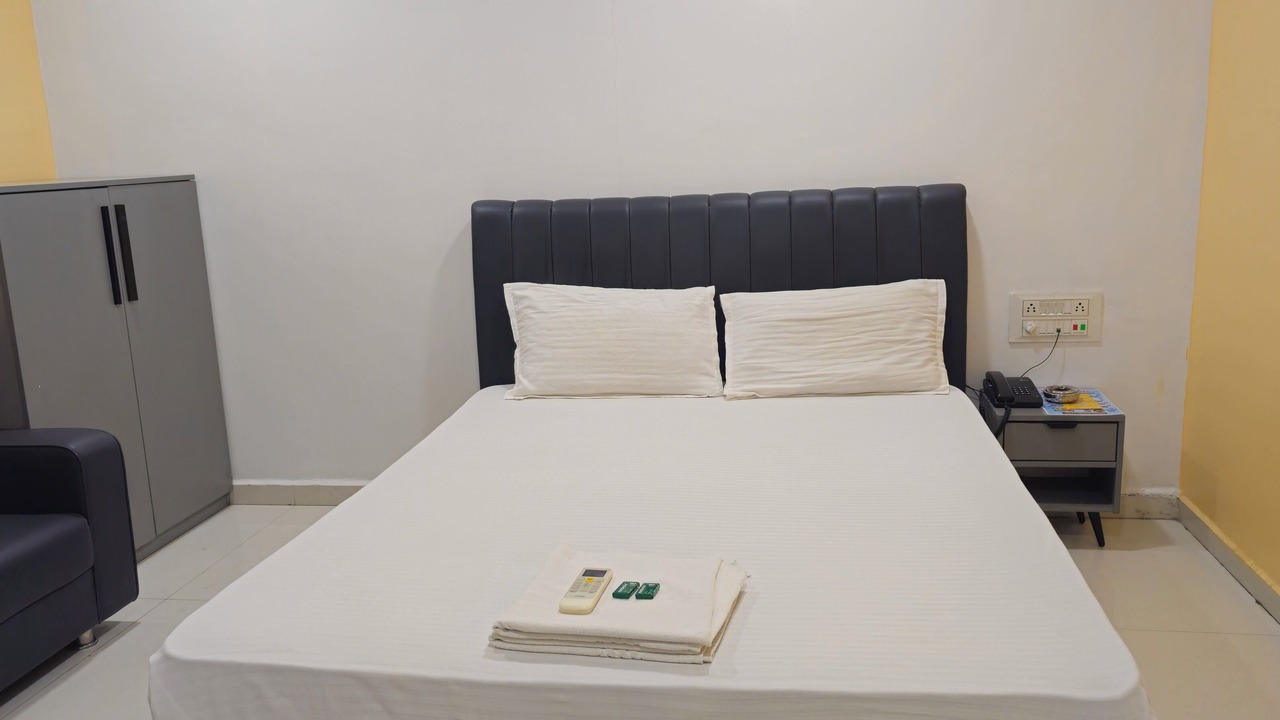 Photo of Bedroom in Surat