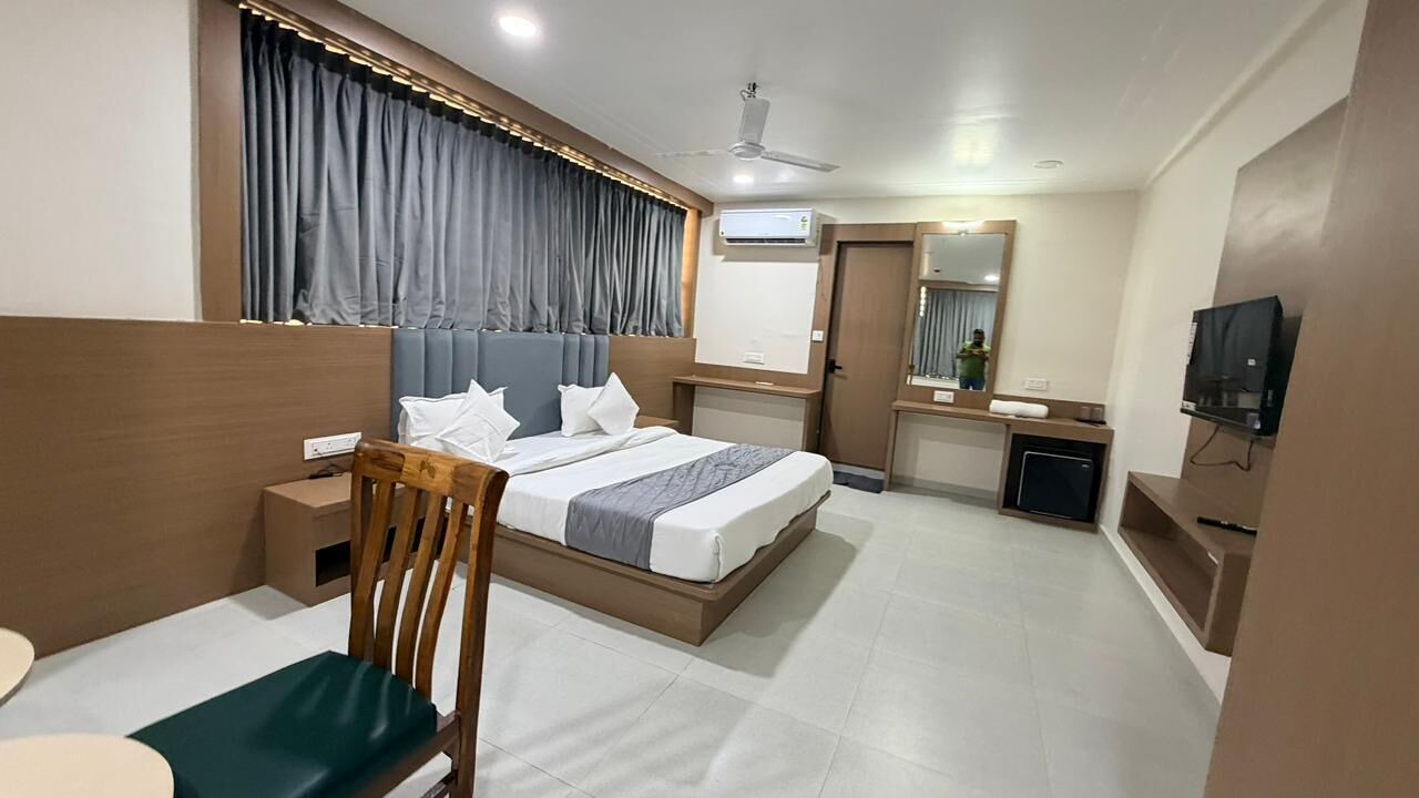 Photo of Bedroom in Bharuch