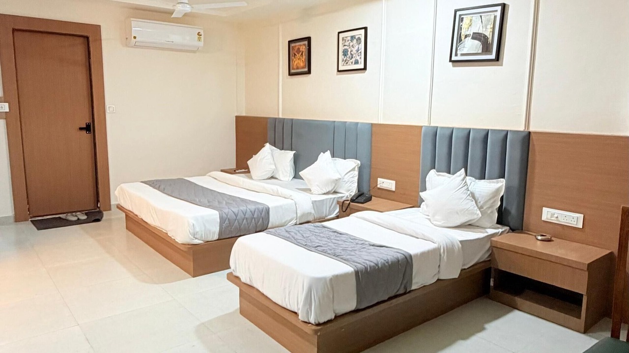 Photo of Bedroom in Bharuch