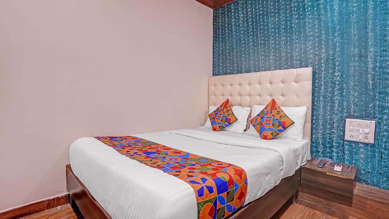 Photo of Bedroom in Parel