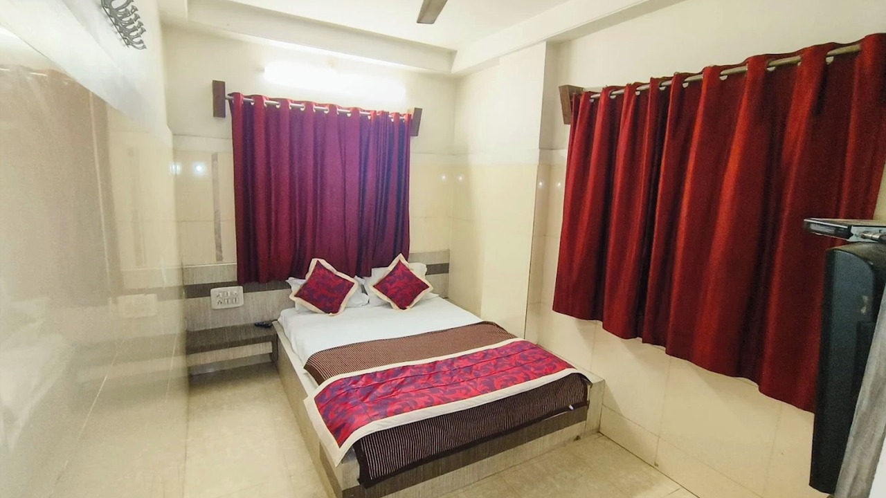Photo of Bedroom in Shirdi