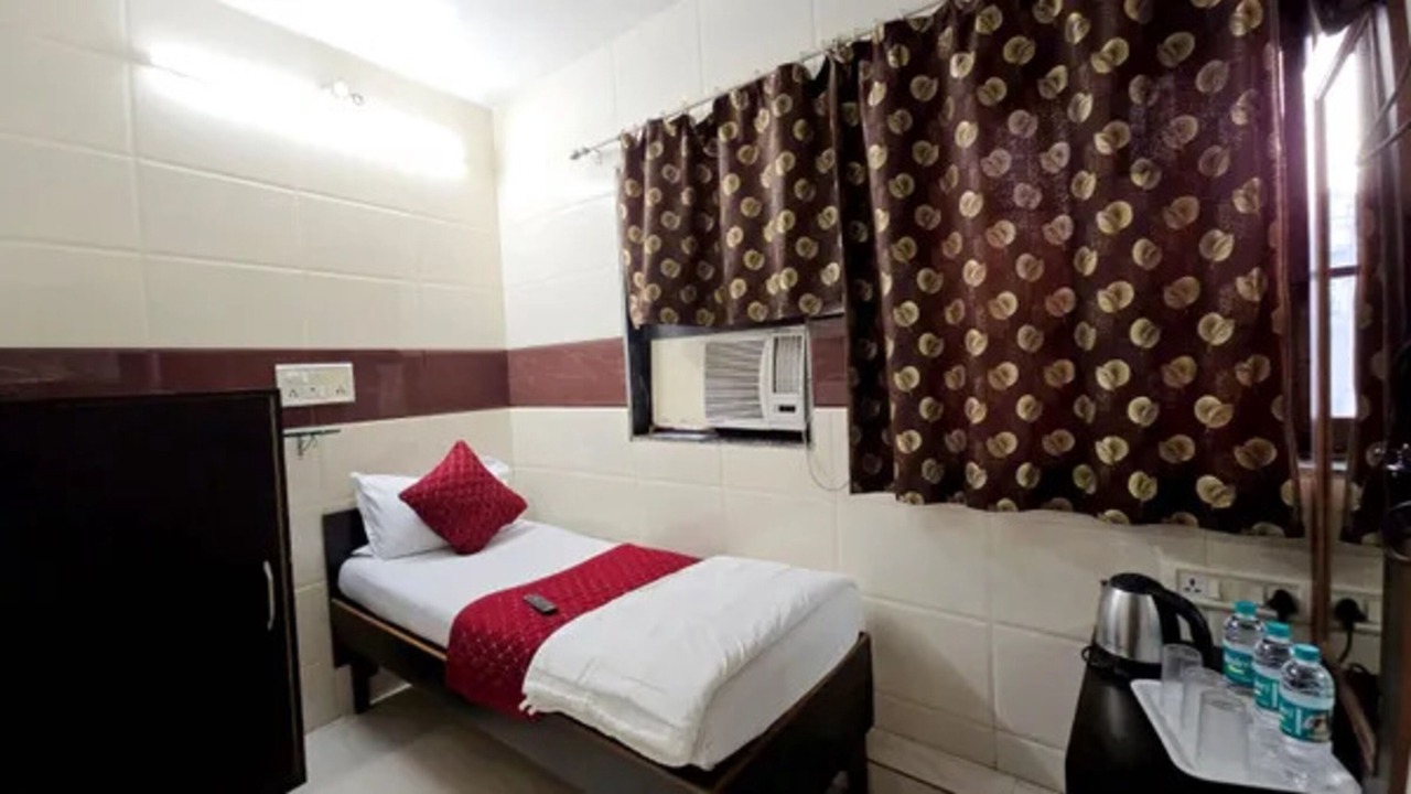 Photo of Bedroom in Bandra West