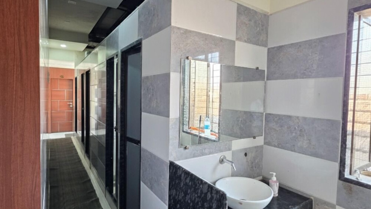 Photo of Bathroom in Kalbadevi