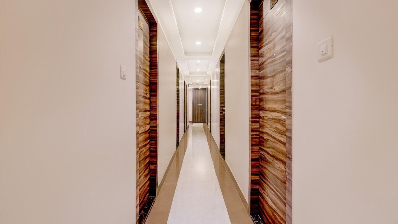 Photo of Others in Prabhadevi