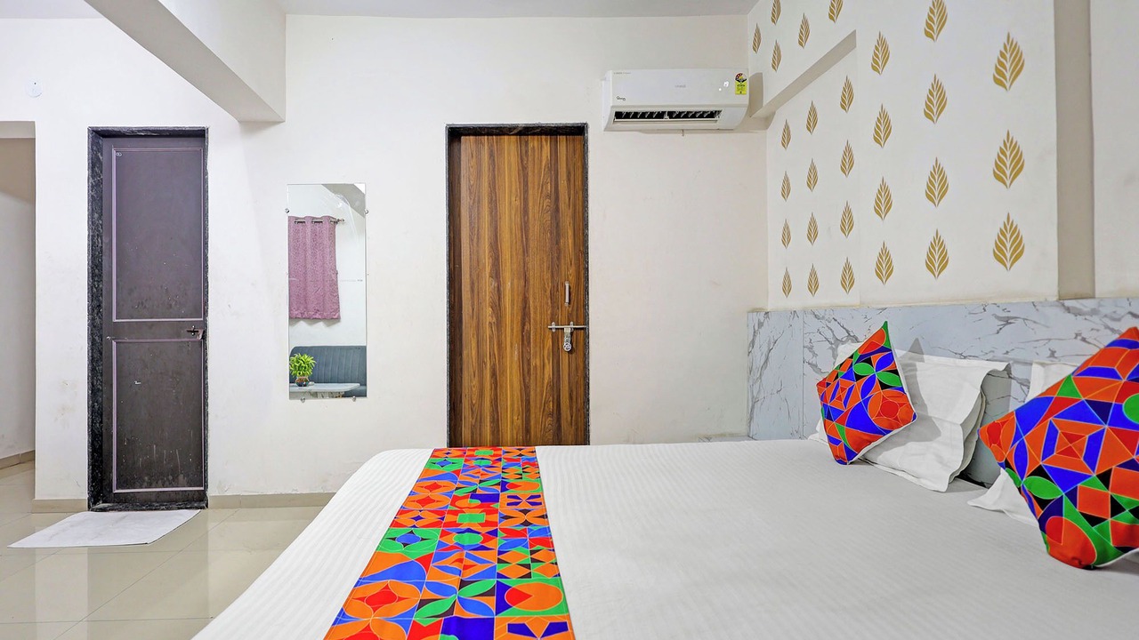Photo of Bedroom in Thergaon
