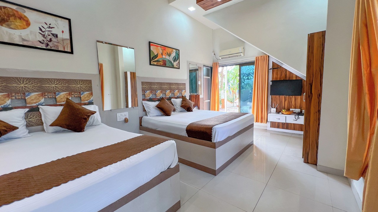 Photo of Bedroom in Trimbak