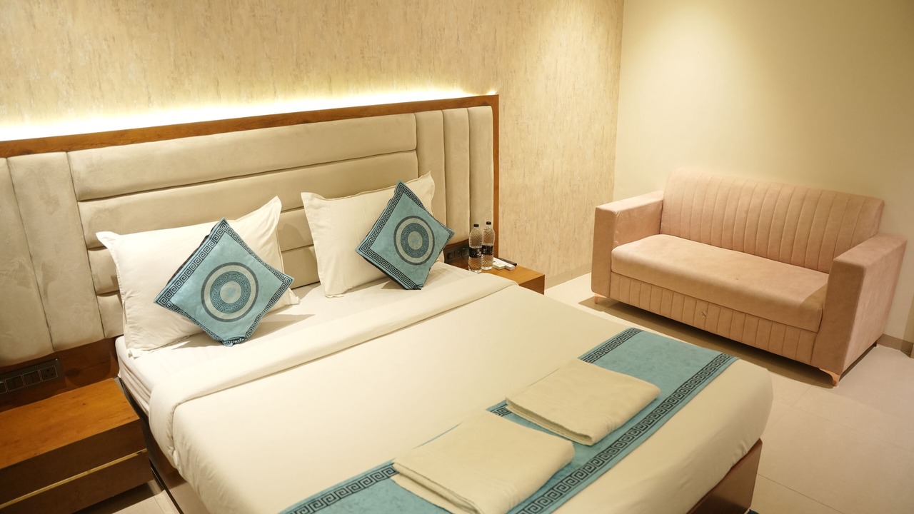 Photo of Bedroom in Shirdi