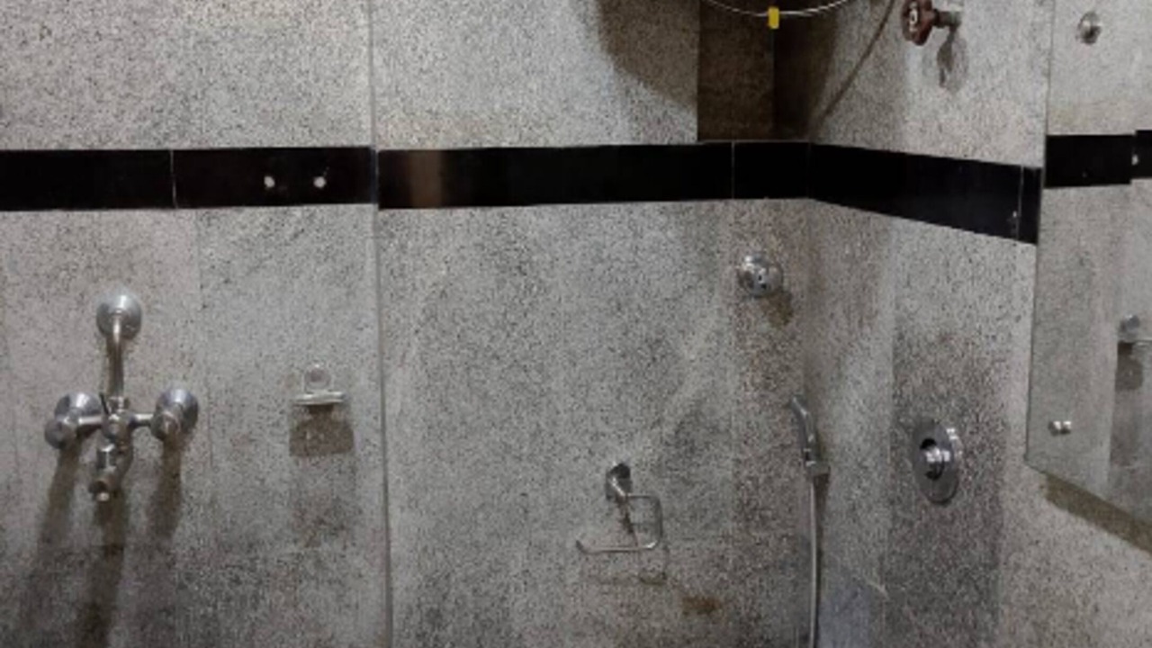 Photo of Bathroom in Bhowanipore