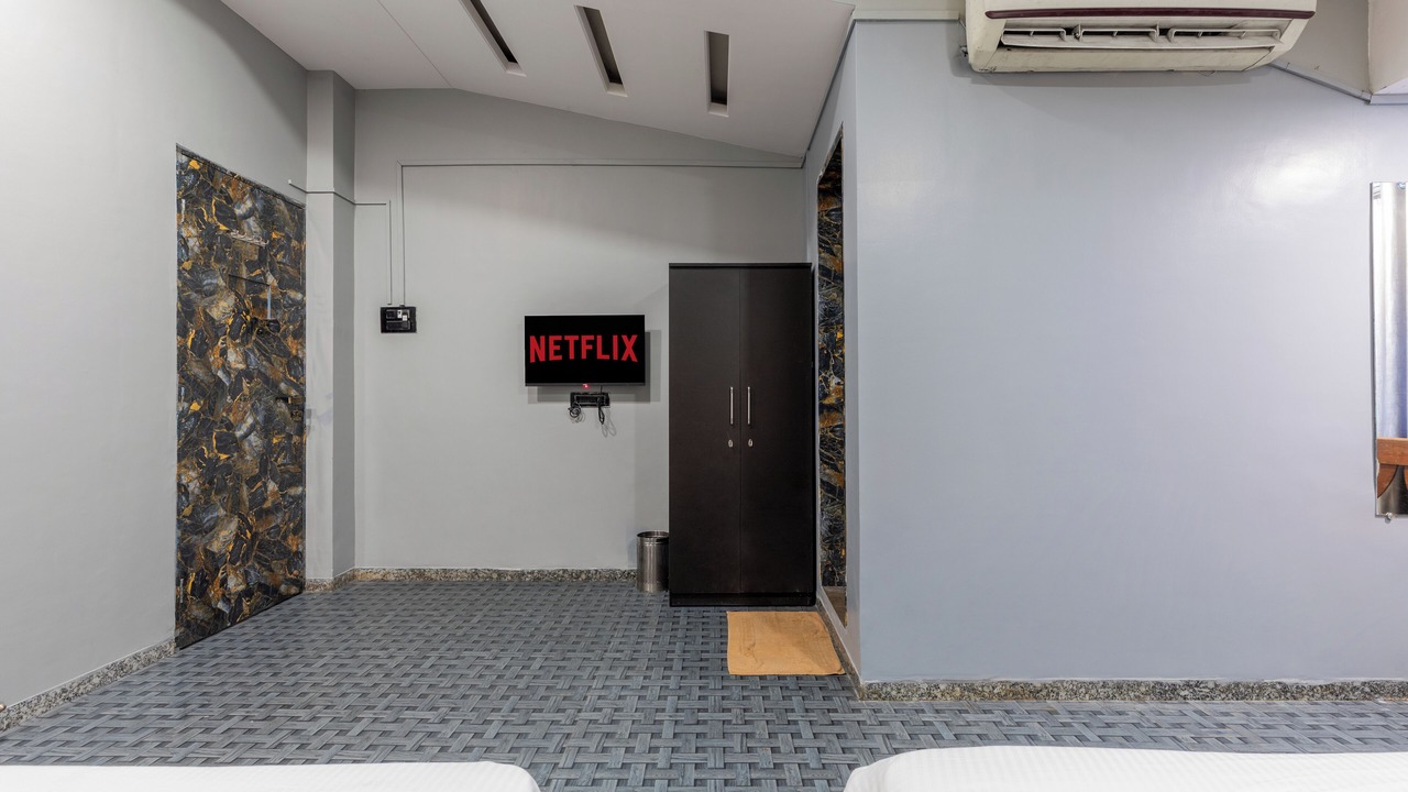 Photo of Bedroom in Juhu