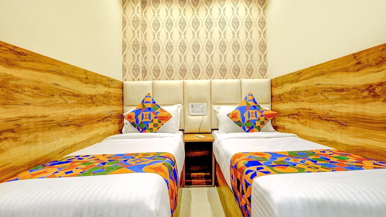 Photo of Bedroom in Prabhadevi