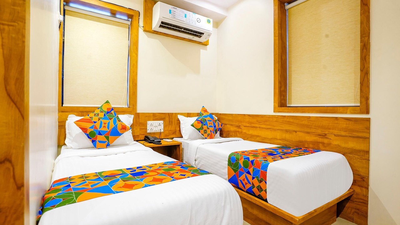 Photo of Bedroom in Prabhadevi