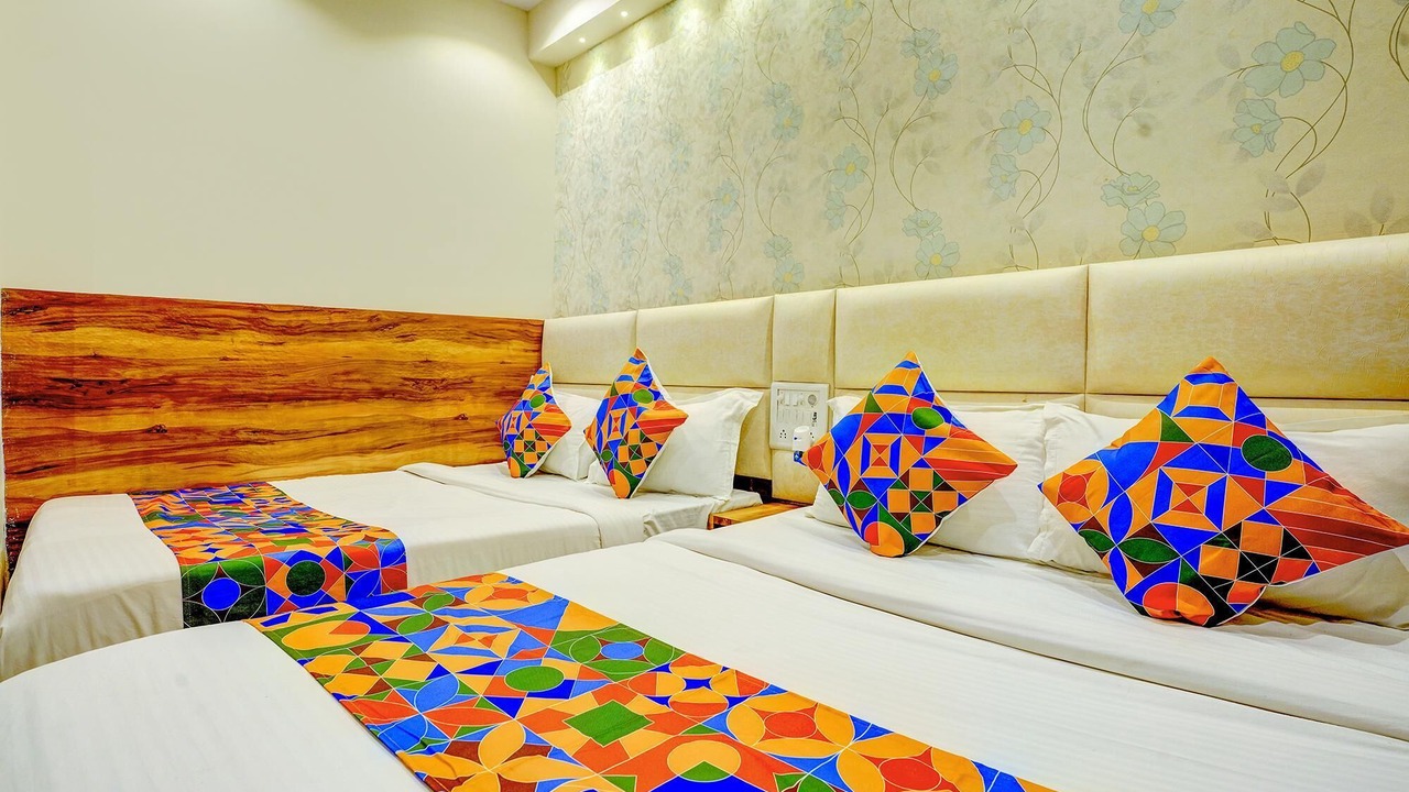 Photo of Bedroom in Prabhadevi