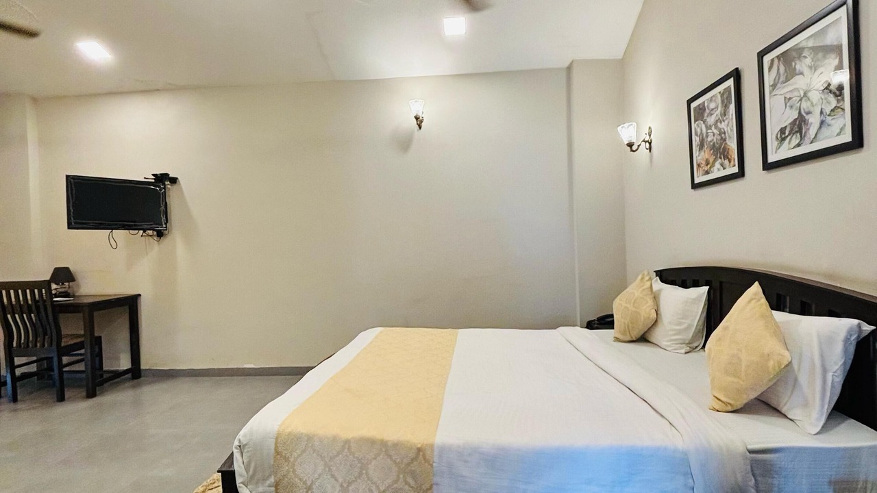 Photo of Bedroom in Mahabaleshwar