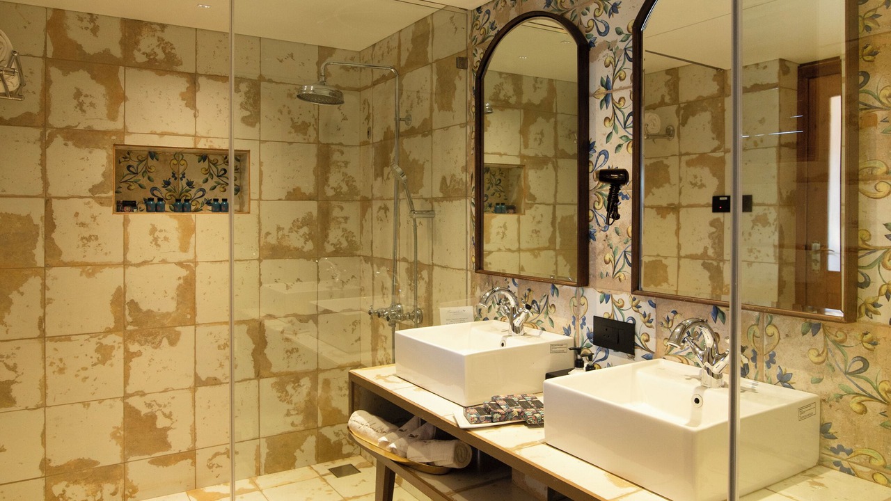 Photo of Bathroom in Uddar