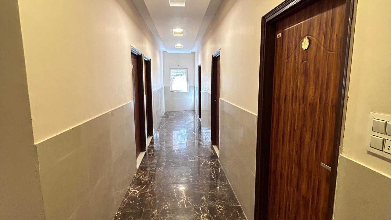 Photo of Bedroom in Tapovan